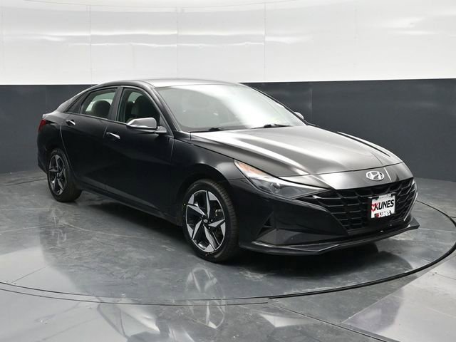 Used 2023 Hyundai Elantra SEL w/ Convenience Package FWD image 1