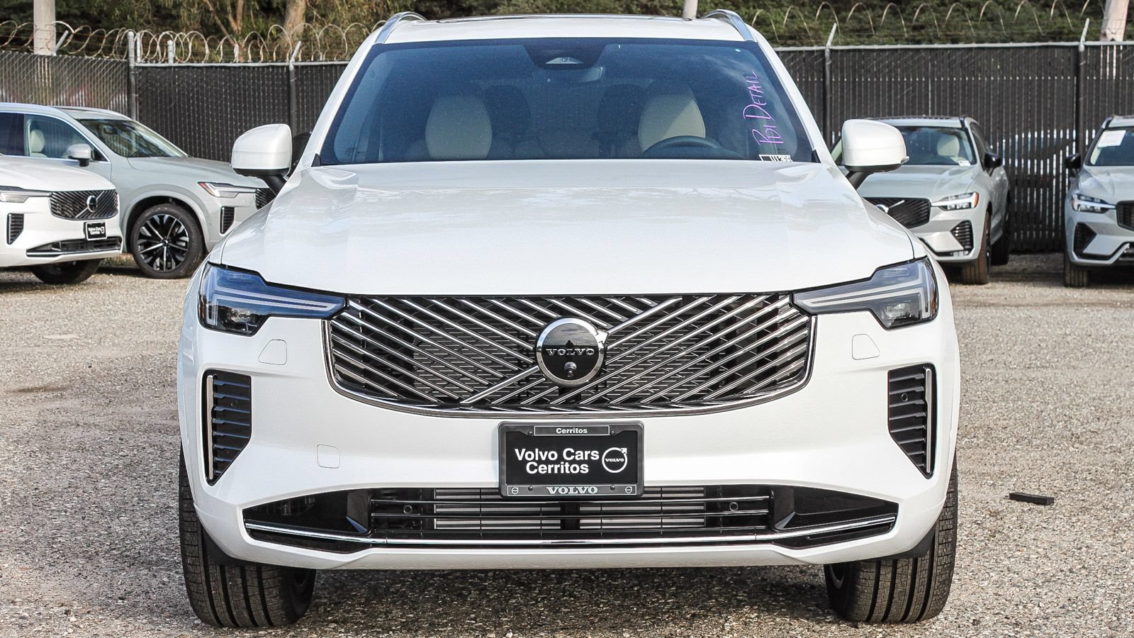 New 2026 Volvo XC90 T8 Plus w/ Protection Package AWD/4WD image 2