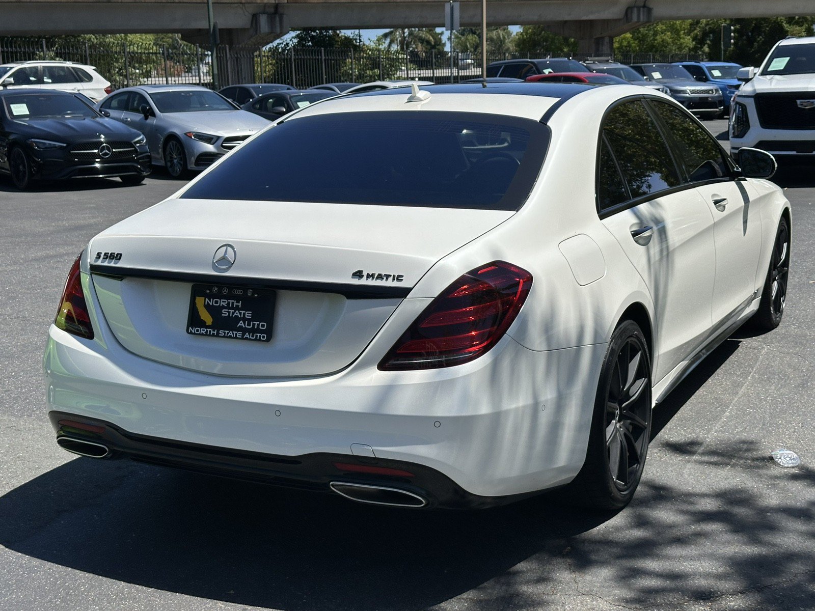 Used 2020 Mercedes-Benz S 560 4MATIC Sedan w/ AMG Line Exterior image 9