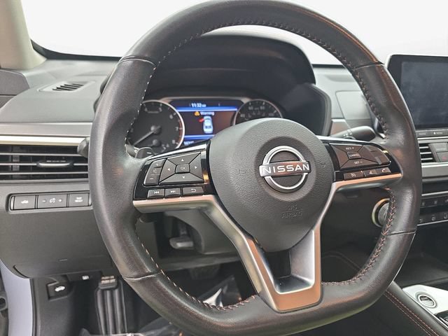 Used 2024 Nissan Altima 2.5 SR FWD image 16