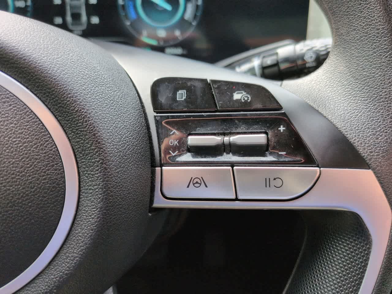 Used 2024 Hyundai Elantra Blue FWD image 24