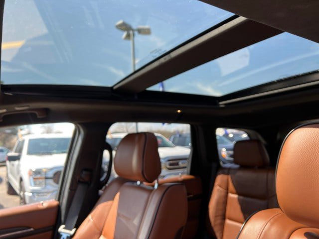 Used 2021 Jeep Grand Cherokee Summit w/ Platinum Series Group AWD/4WD image 24