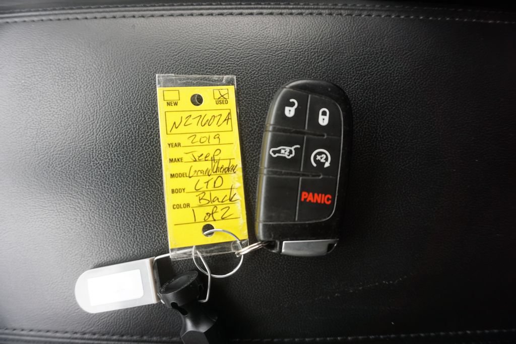 Used 2019 Jeep Grand Cherokee Limited AWD/4WD image 19