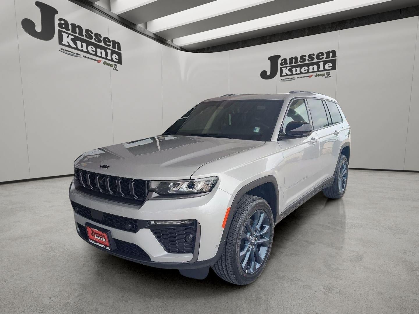 New 2026 Jeep Grand Cherokee L Limited AWD/4WD image 5
