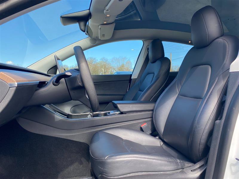 Used 2023 Tesla Model Y AWD image 9