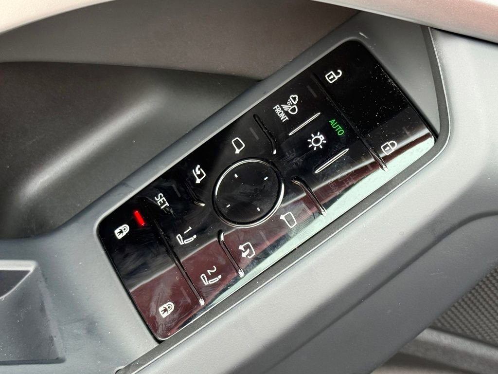 New 2025 Audi SQ5 Prestige image 76