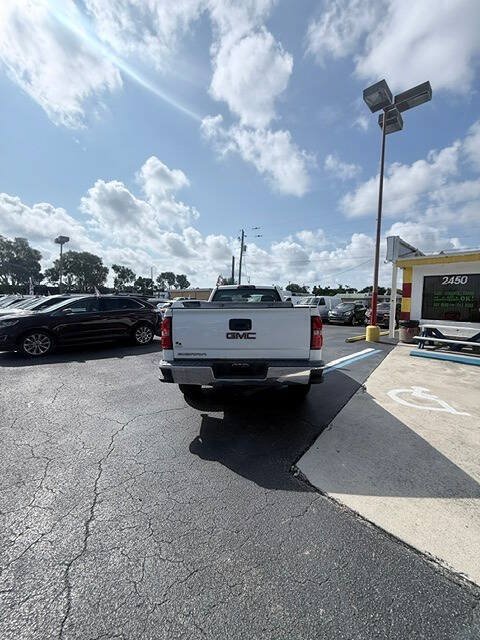Used 2017 GMC Sierra 1500 2WD Regular Cab image 5