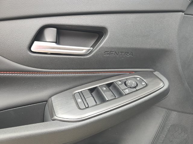 New 2027 Nissan Sentra SR w/ Floor Mat Package FWD image 28