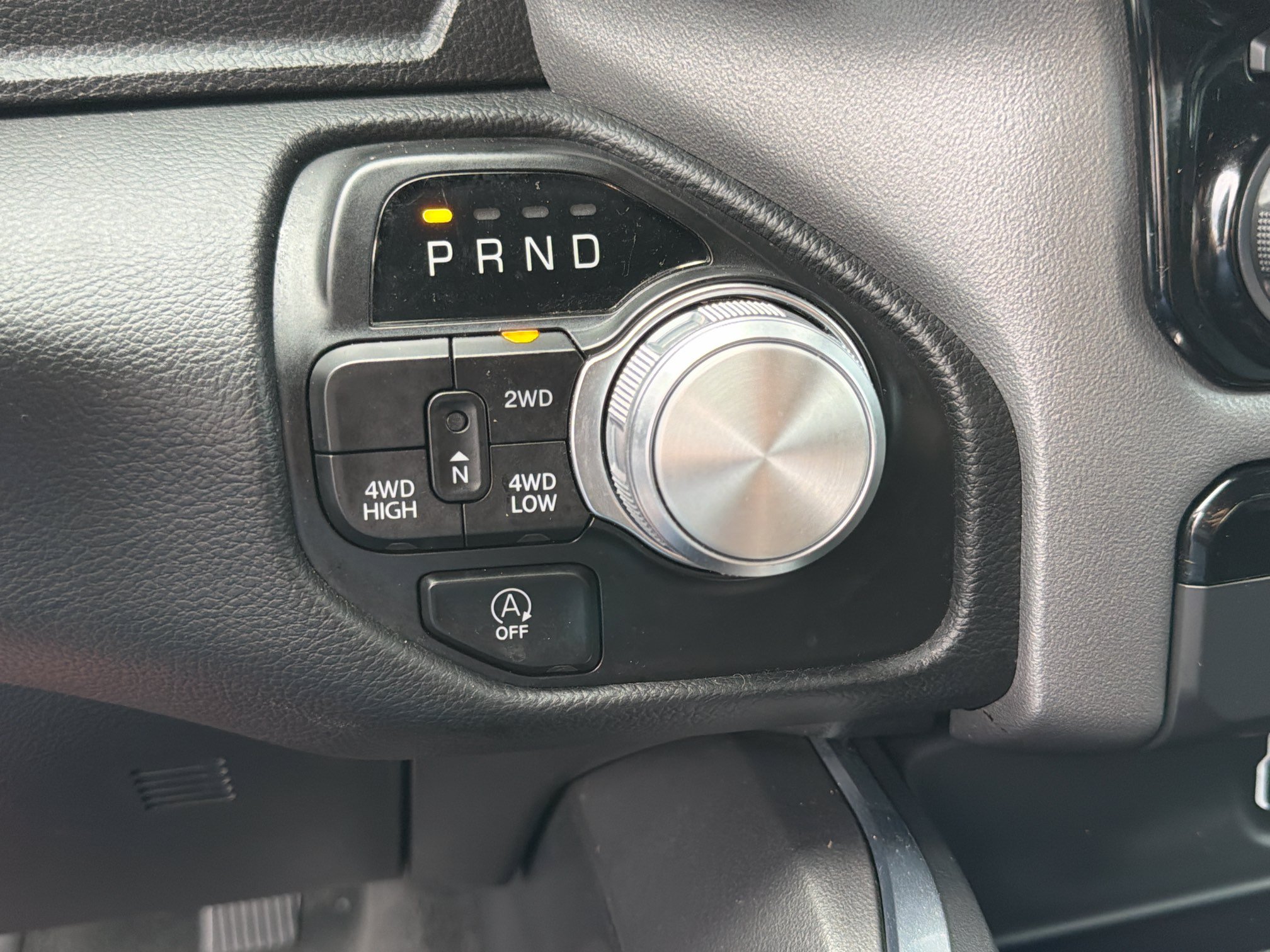 Used 2024 RAM 1500 Laramie AWD/4WD image 27