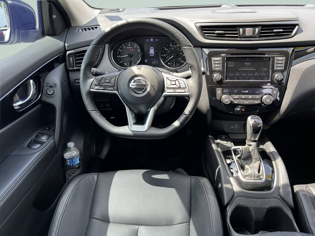 Used 2021 Nissan Rogue Sport SL w/ Premium Package FWD image 18