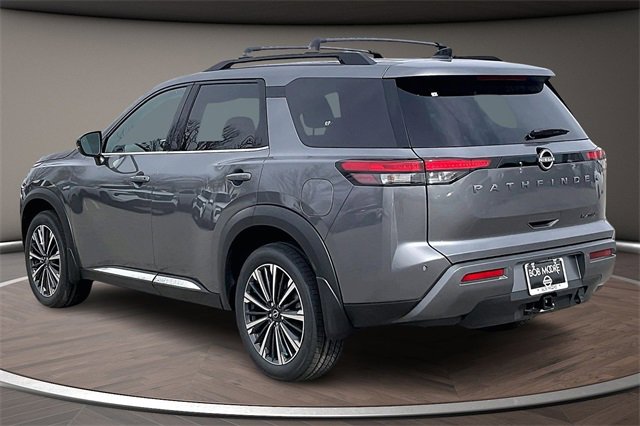 New 2026 Nissan Pathfinder Platinum image 3