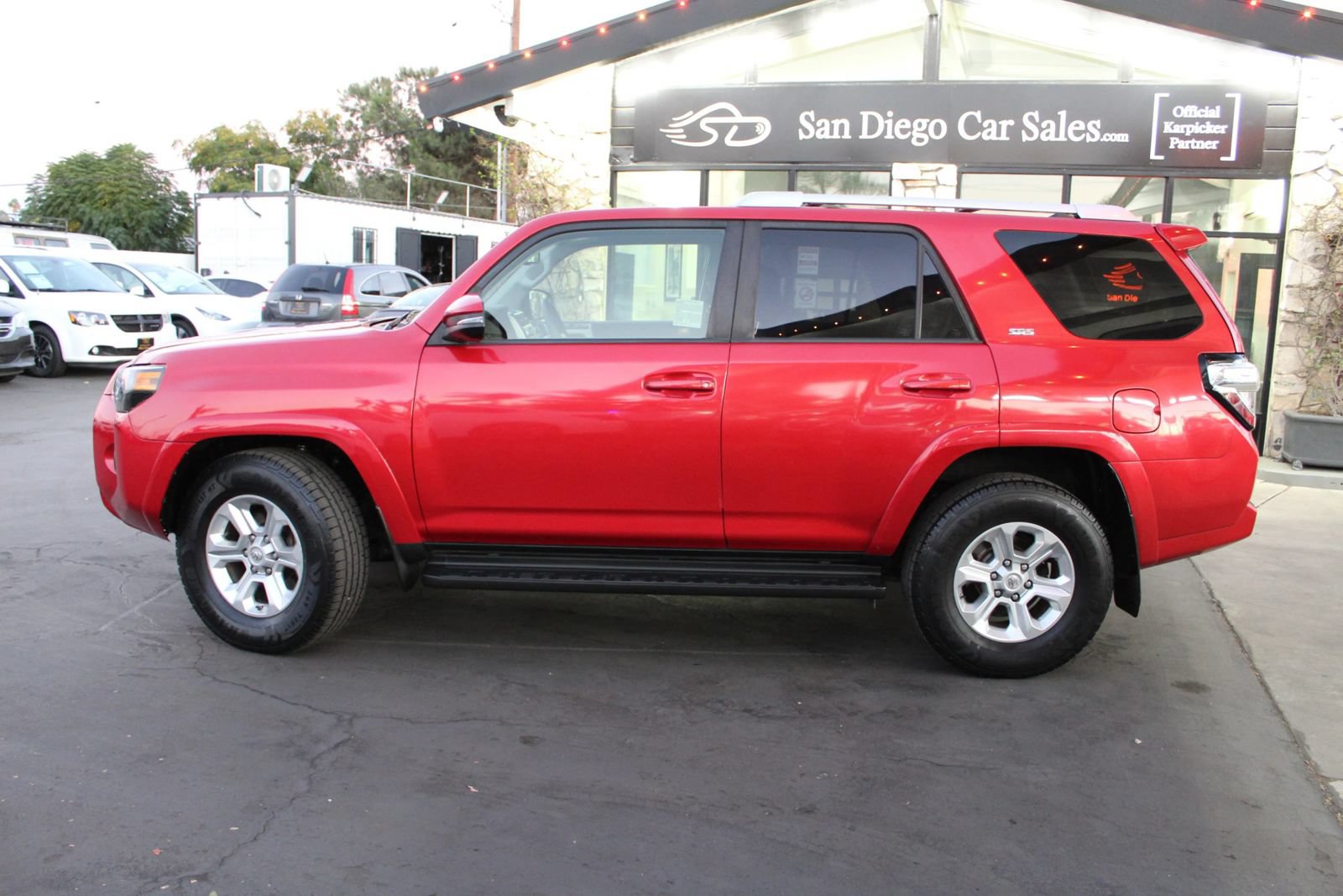 Used 2017 Toyota 4Runner SR5 Premium RWD image 2