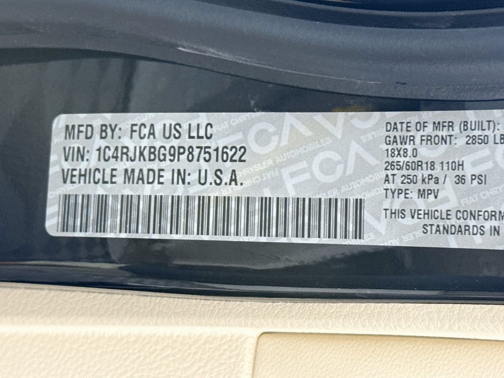 Used 2023 Jeep Grand Cherokee L Limited w/ Luxury Tech Group II AWD/4WD image 39