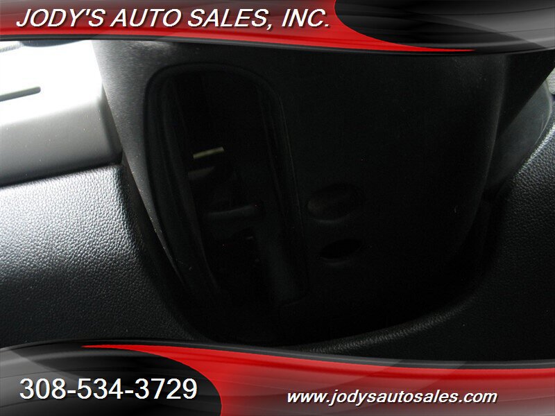 Used 2016 Chevrolet Colorado W/T w/ WT Convenience Package RWD image 10