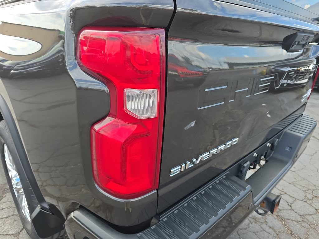 Used 2020 Chevrolet Silverado 2500 High Country AWD/4WD image 36