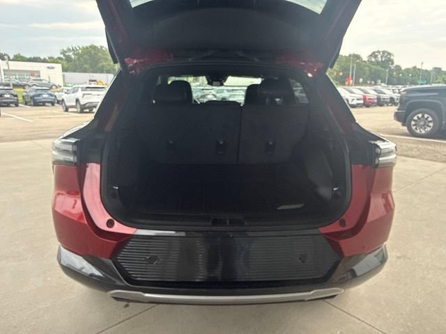 Used 2024 Chevrolet Equinox EV LT AWD/4WD image 34