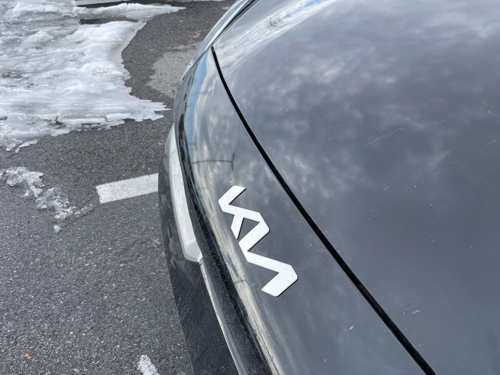 Certified 2024 Kia Forte LXS image 8