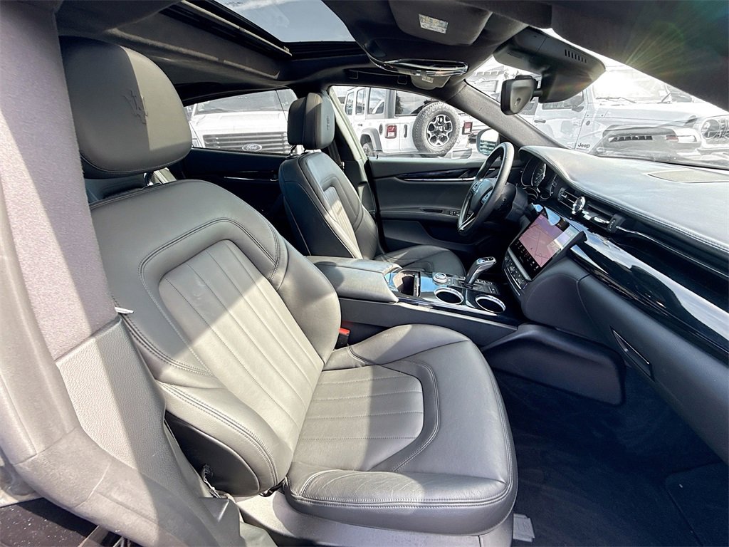 Used 2022 Maserati Quattroporte GT image 32