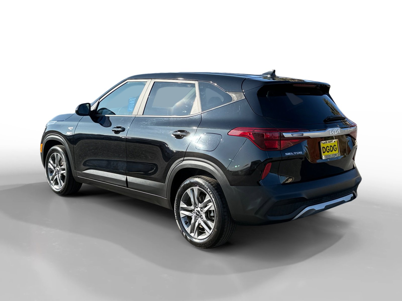 Used 2023 Kia Seltos LX image 3