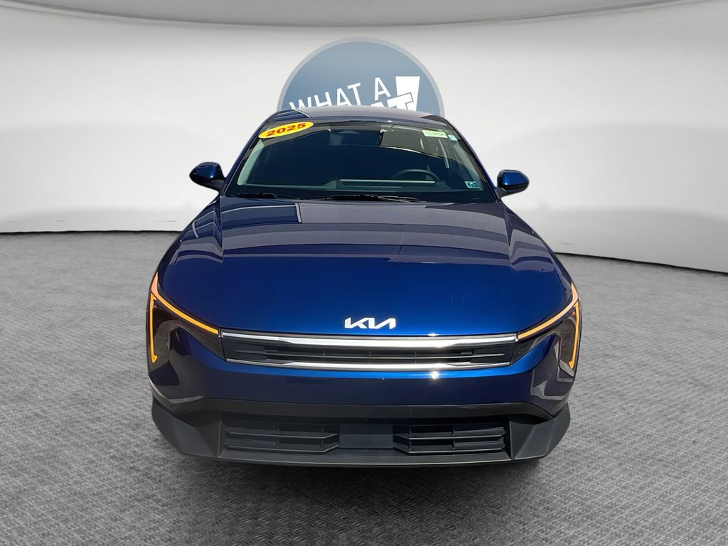 Used 2025 Kia K4 LXS FWD image 9