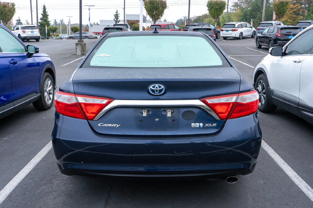 Used 2017 Toyota Camry XLE FWD image 4