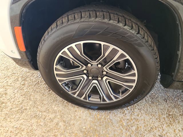 Used 2024 Jeep Wagoneer Series II w/ Flexible Seating Group image 26