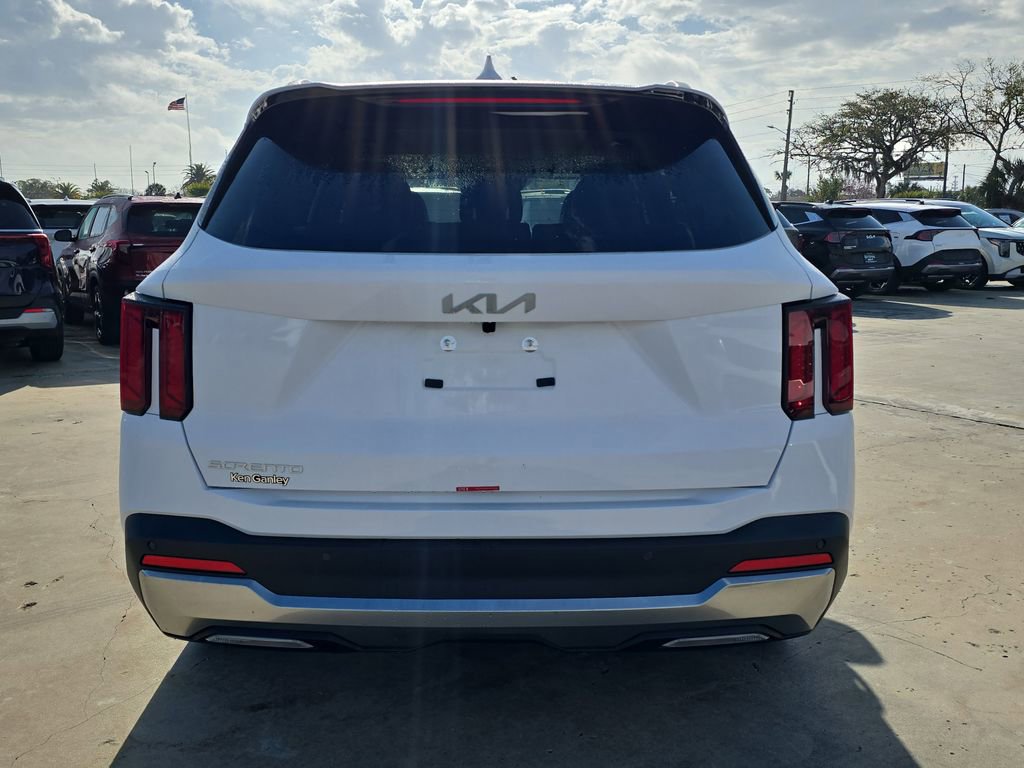 New 2026 Kia Sorento S image 7