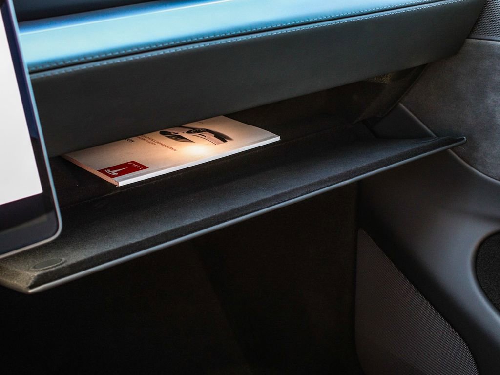 Used 2026 Tesla Model Y Long Range image 17