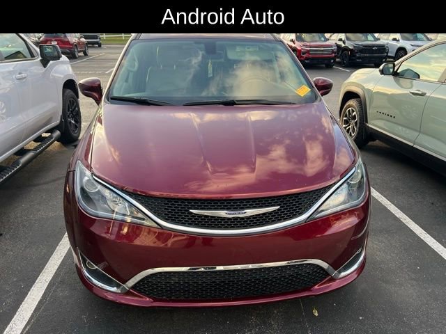 Used 2018 Chrysler Pacifica Touring-L image 8