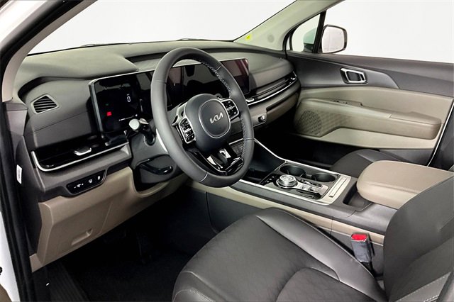 New 2026 Kia Carnival EX image 8