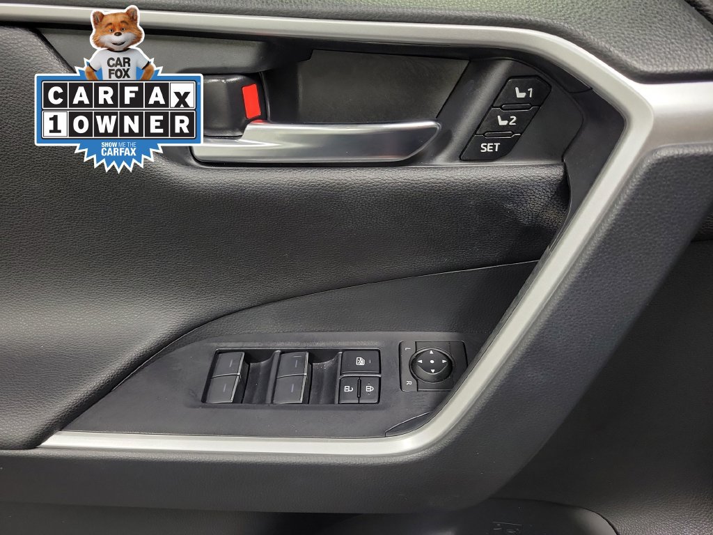 Used 2023 Toyota RAV4 Limited AWD/4WD image 30