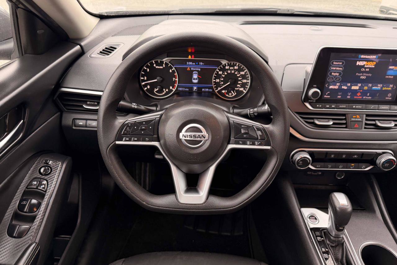 Used 2022 Nissan Altima 2.5 SV image 14