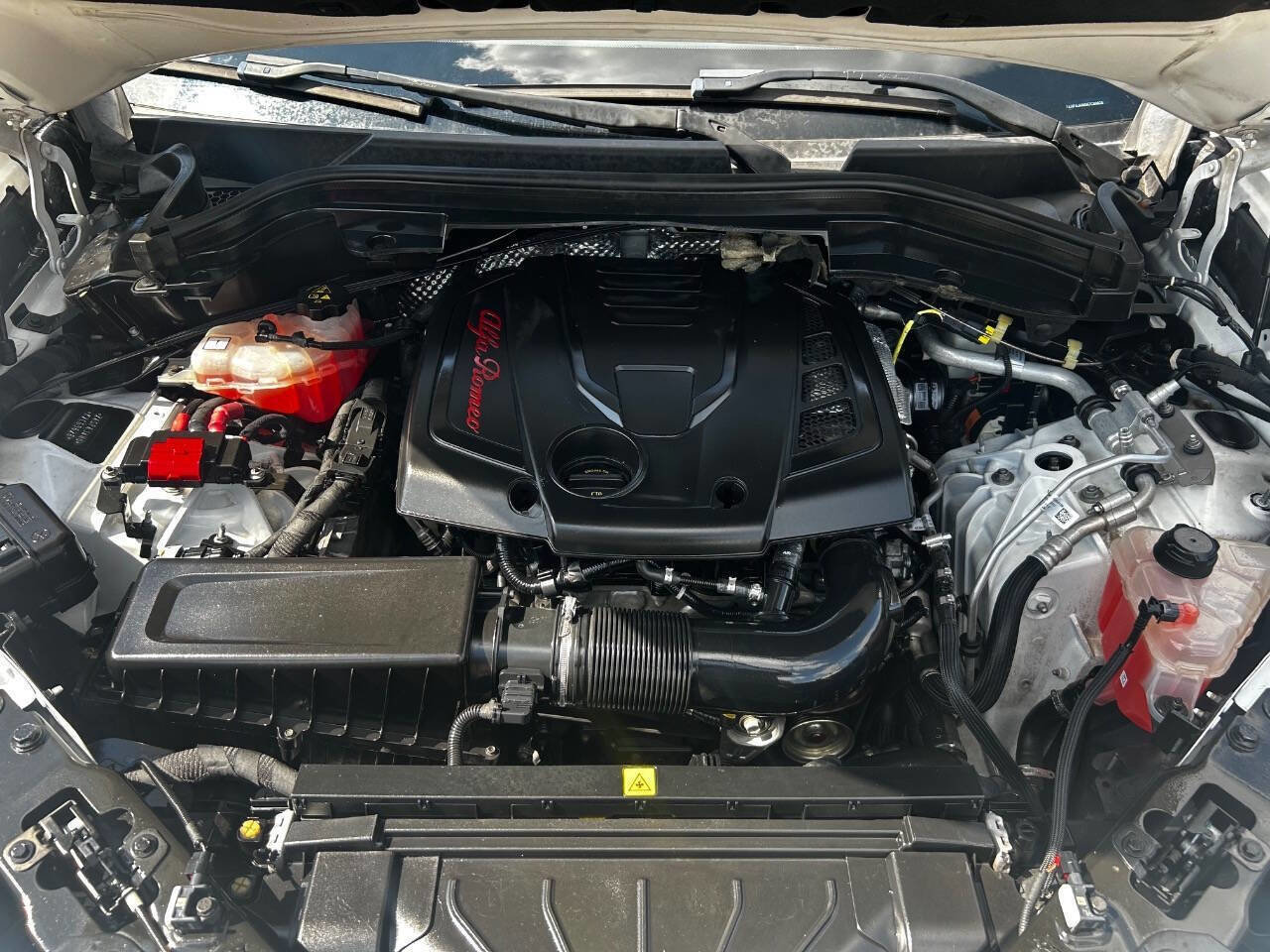 Used 2019 Alfa Romeo Stelvio w/ Nero Edizione image 21