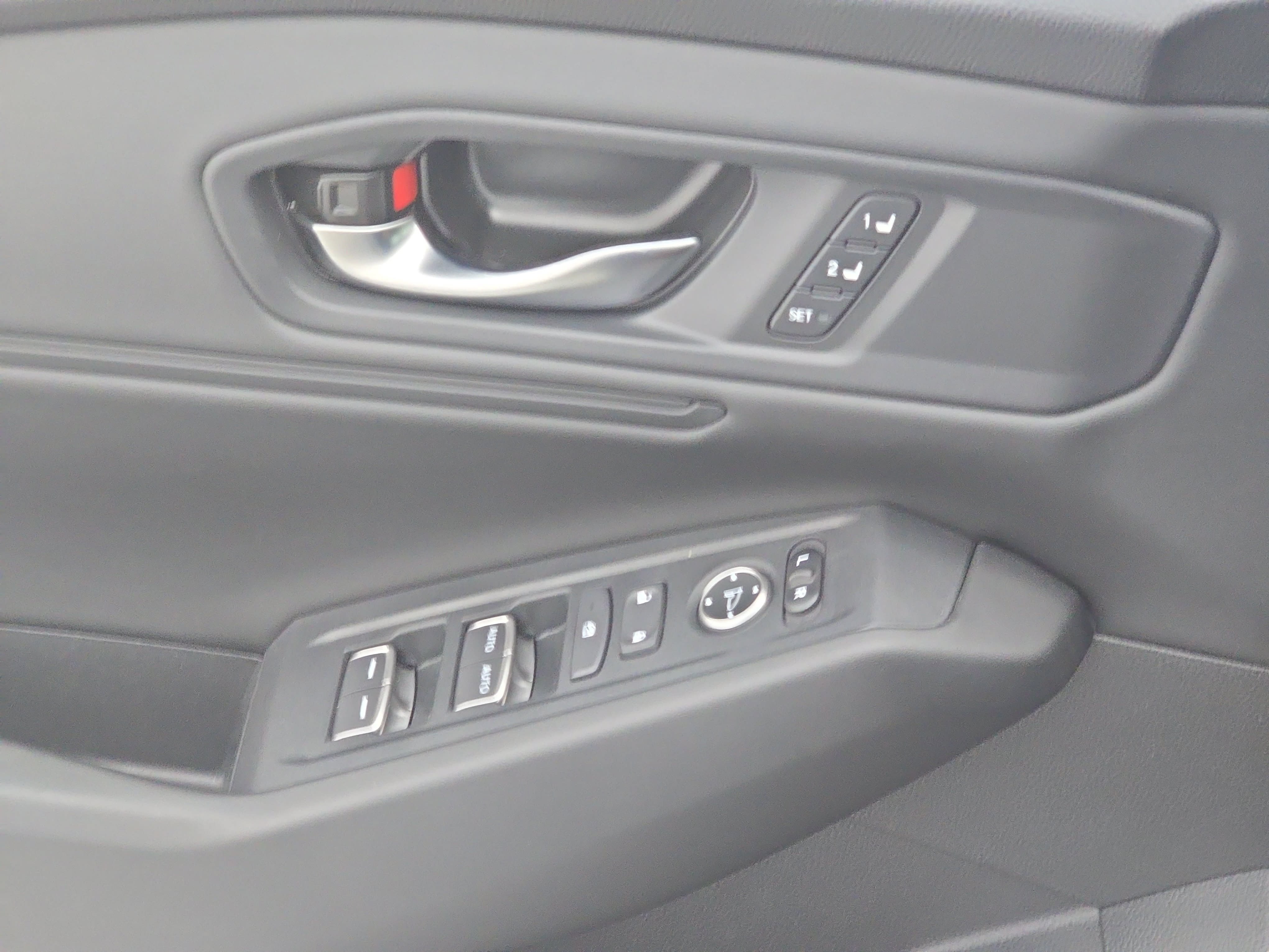 Used 2024 Honda Accord EX-L image 27