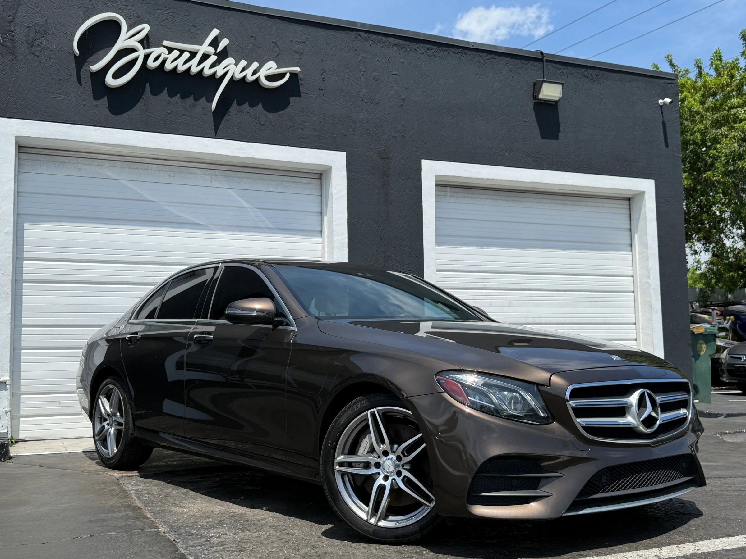 Used 2017 Mercedes-Benz E 300 4MATIC image 38