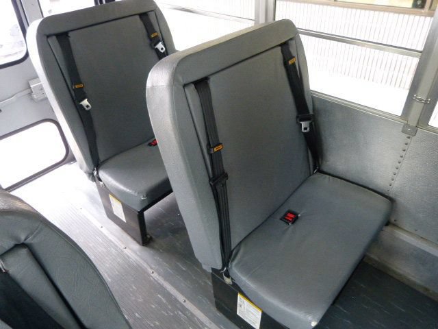 Used 2007 Chevrolet Express 3500 w/ School Bus Package RWD image 24