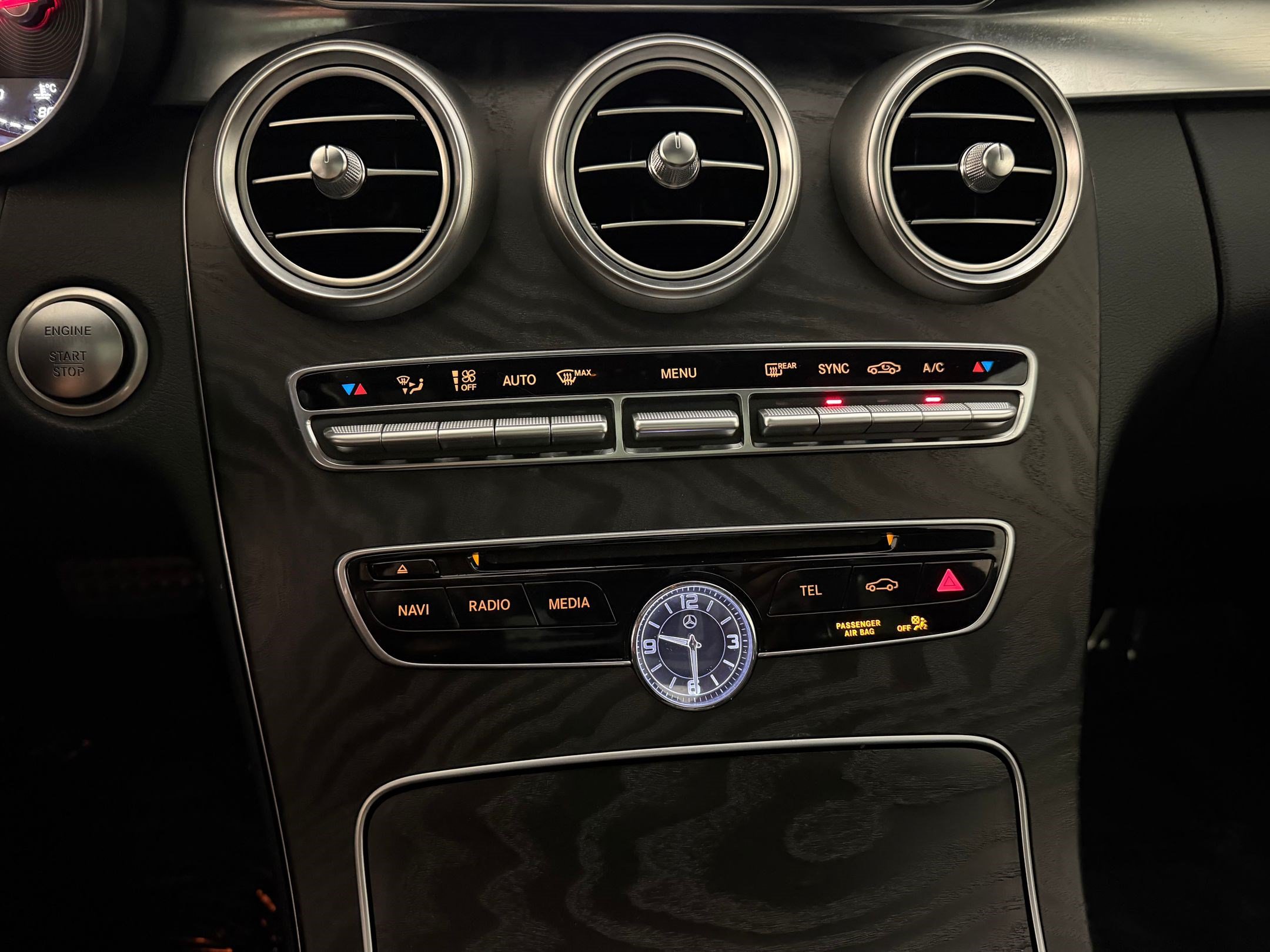 Used 2015 Mercedes-Benz C 400 4MATIC image 26