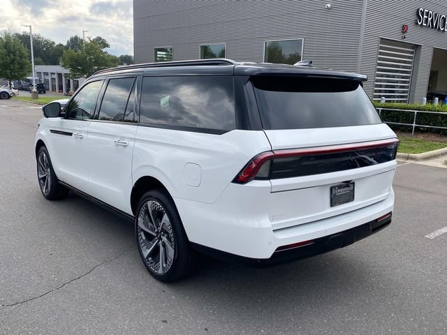 New 2027 Lincoln Navigator L Black Label w/ Black Label Special Edition AWD/4WD image 28