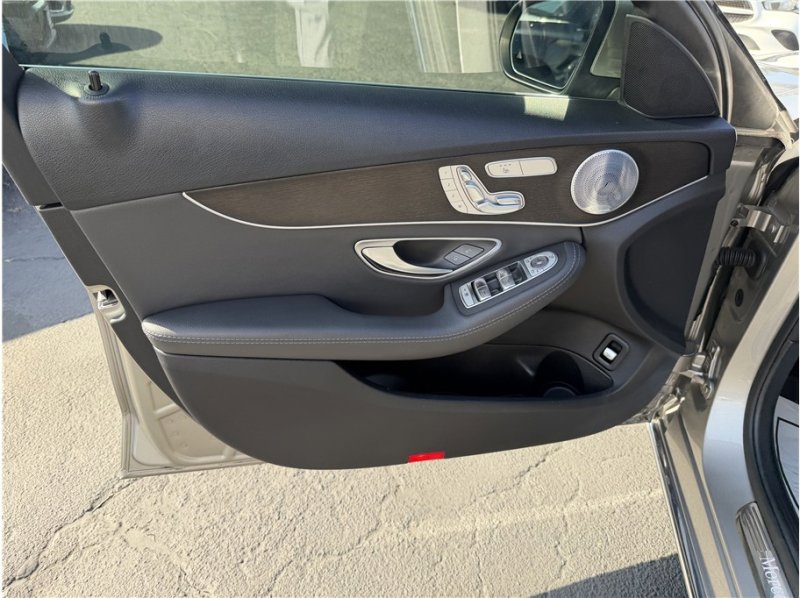 Used 2020 Mercedes-Benz C 300 Sedan w/ Premium Package image 14