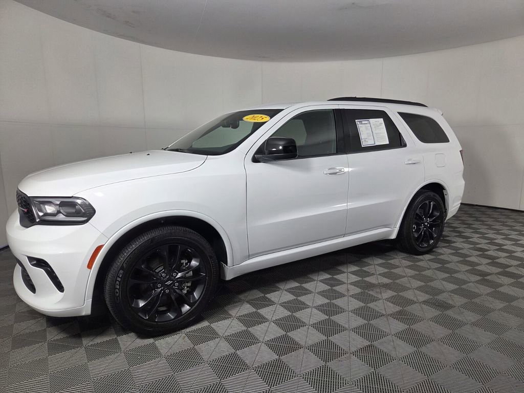 Certified 2025 Dodge Durango GT w/ Blacktop Package image 8