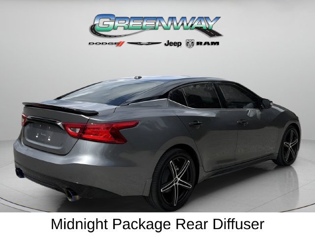 Used 2017 Nissan Maxima SR w/ Midnight Edition FWD image 5