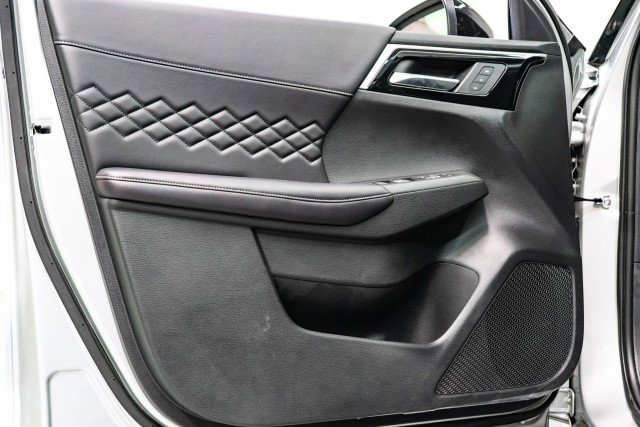 New 2025 Mitsubishi Outlander SEL Black Edition image 5