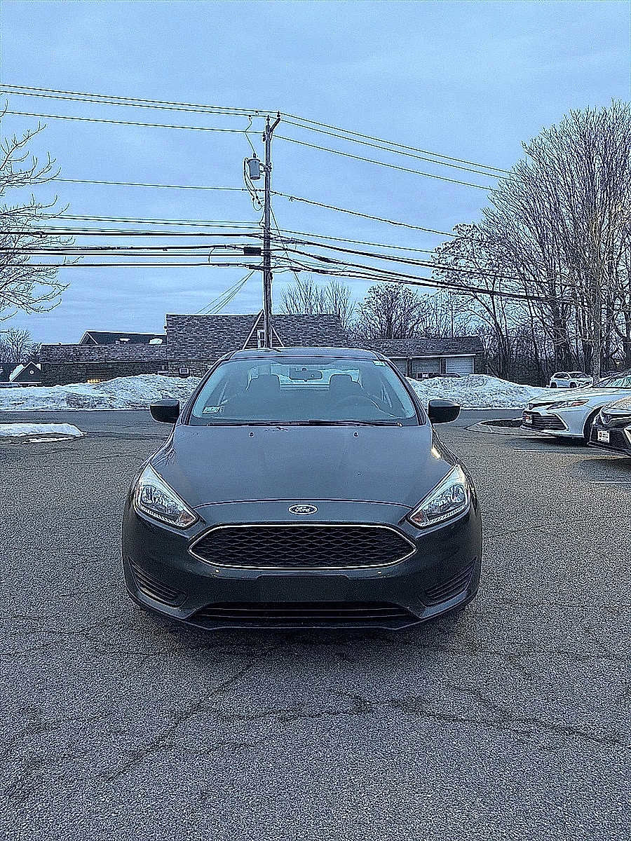 Used 2018 Ford Focus S image 4