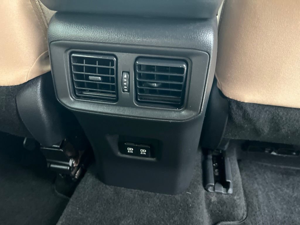 Used 2021 Toyota RAV4 XLE w/ Convenience Package FWD image 21