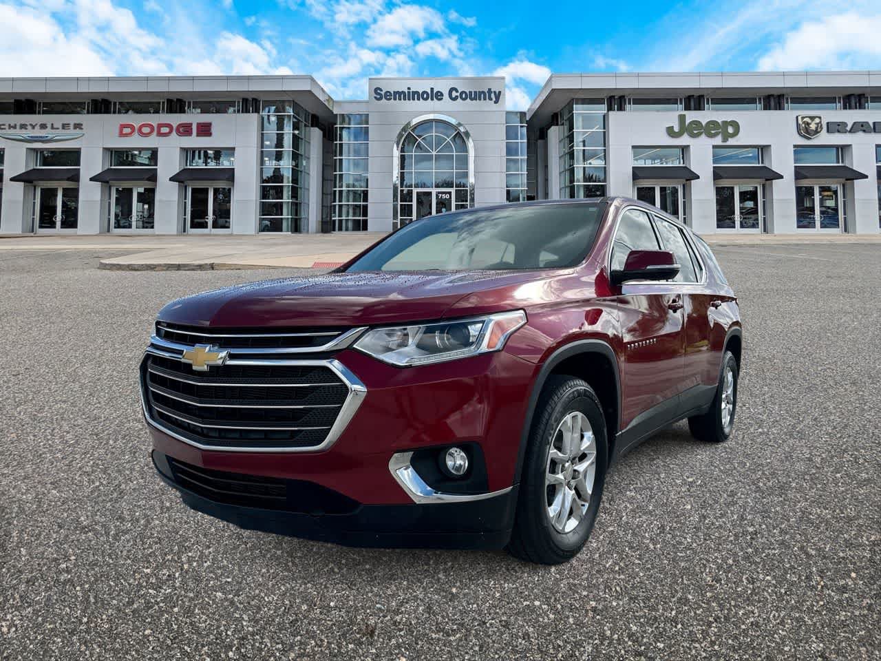 Used 2020 Chevrolet Traverse LT w/ Driver Confidence II Package FWD image 1