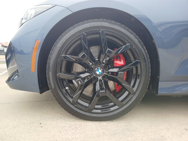 New 2026 BMW 330i Sedan w/ M Sport Package RWD image 5
