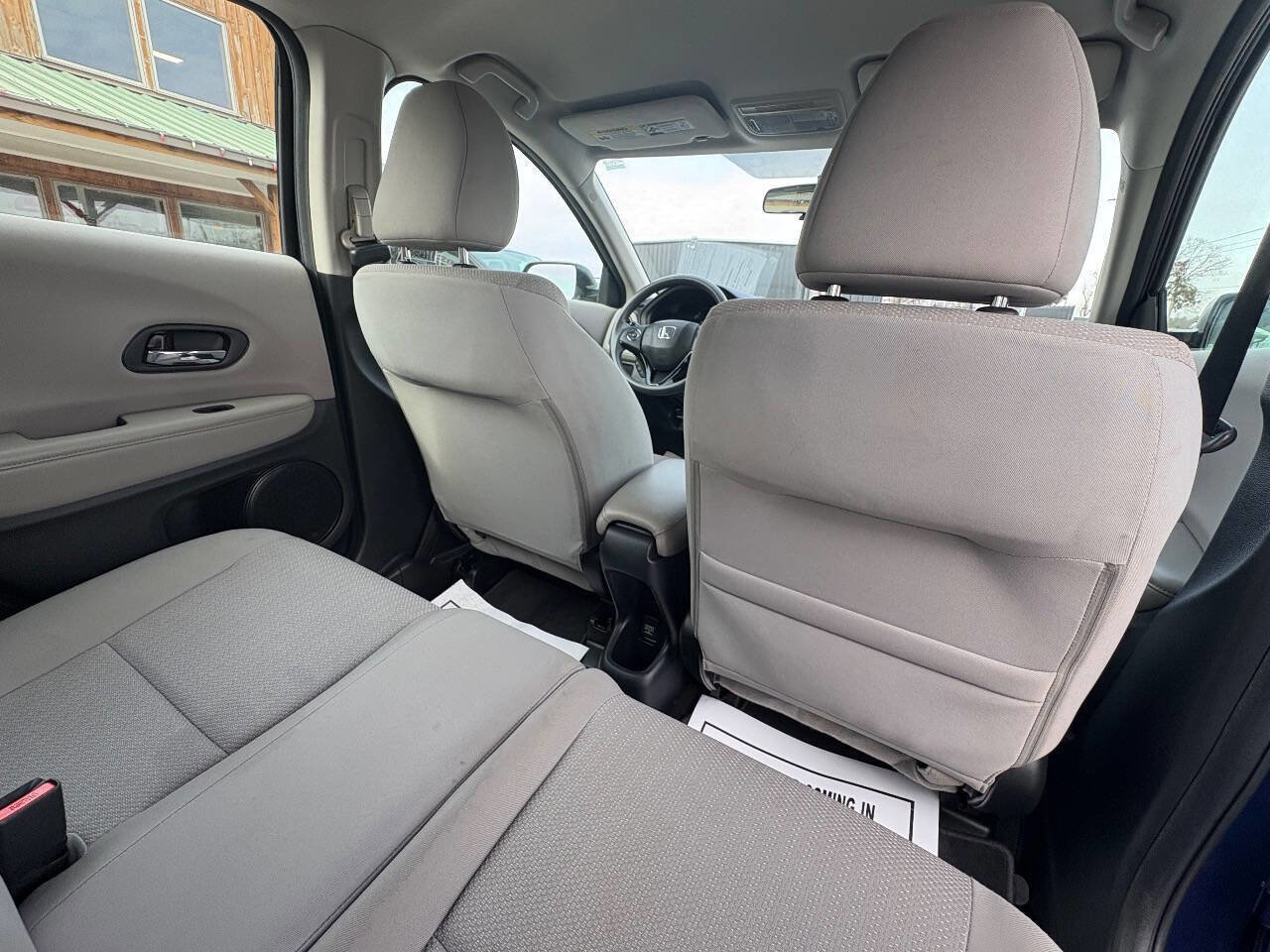 Used 2017 Honda HR-V LX image 43