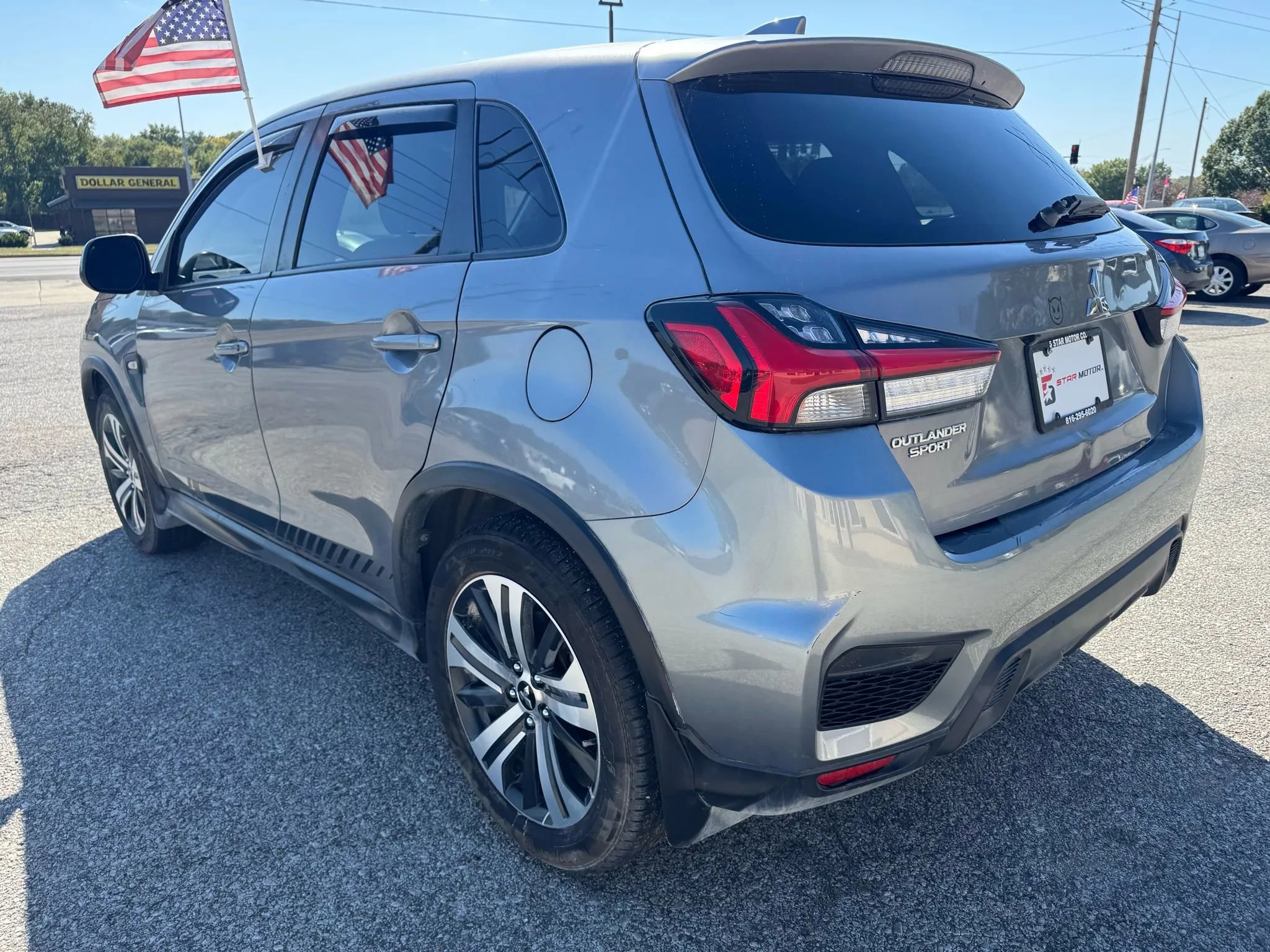 Used 2020 Mitsubishi Outlander Sport ES image 2