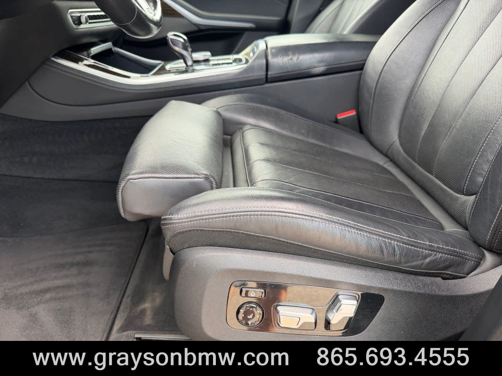 Used 2021 BMW X5 xDrive40i w/ M Sport Package AWD/4WD image 11