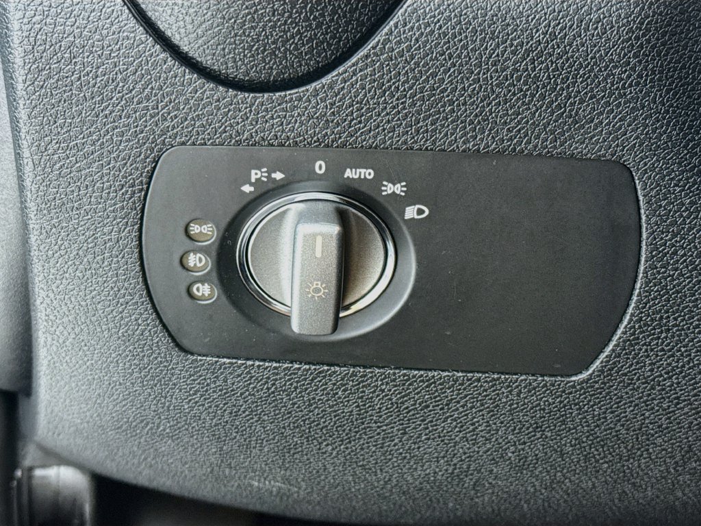 Used 2008 Mercedes-Benz SLK 280 image 11